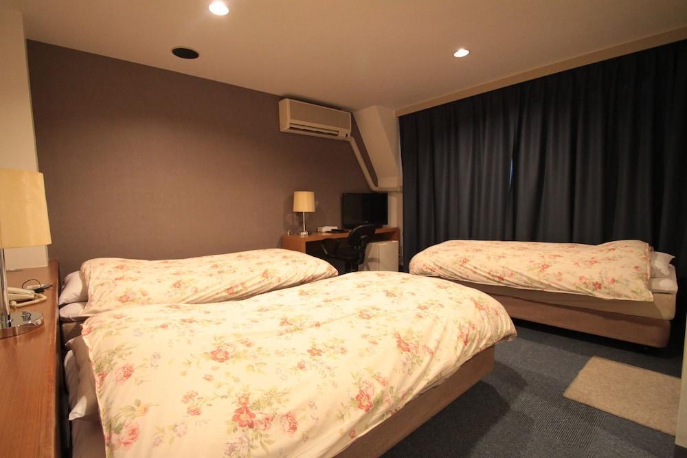อะซะกุซะ ทาวน์ โฮเต็ล Hotel โตเกียว ภายนอก รูปภาพ